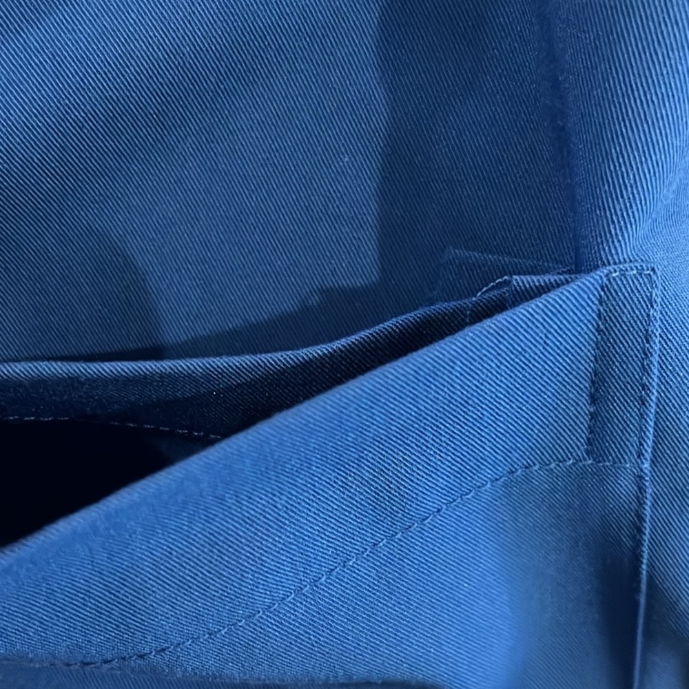 Mandala • Royal Blue 2 Pocket Scrub Top - M - Picture 5 of 9